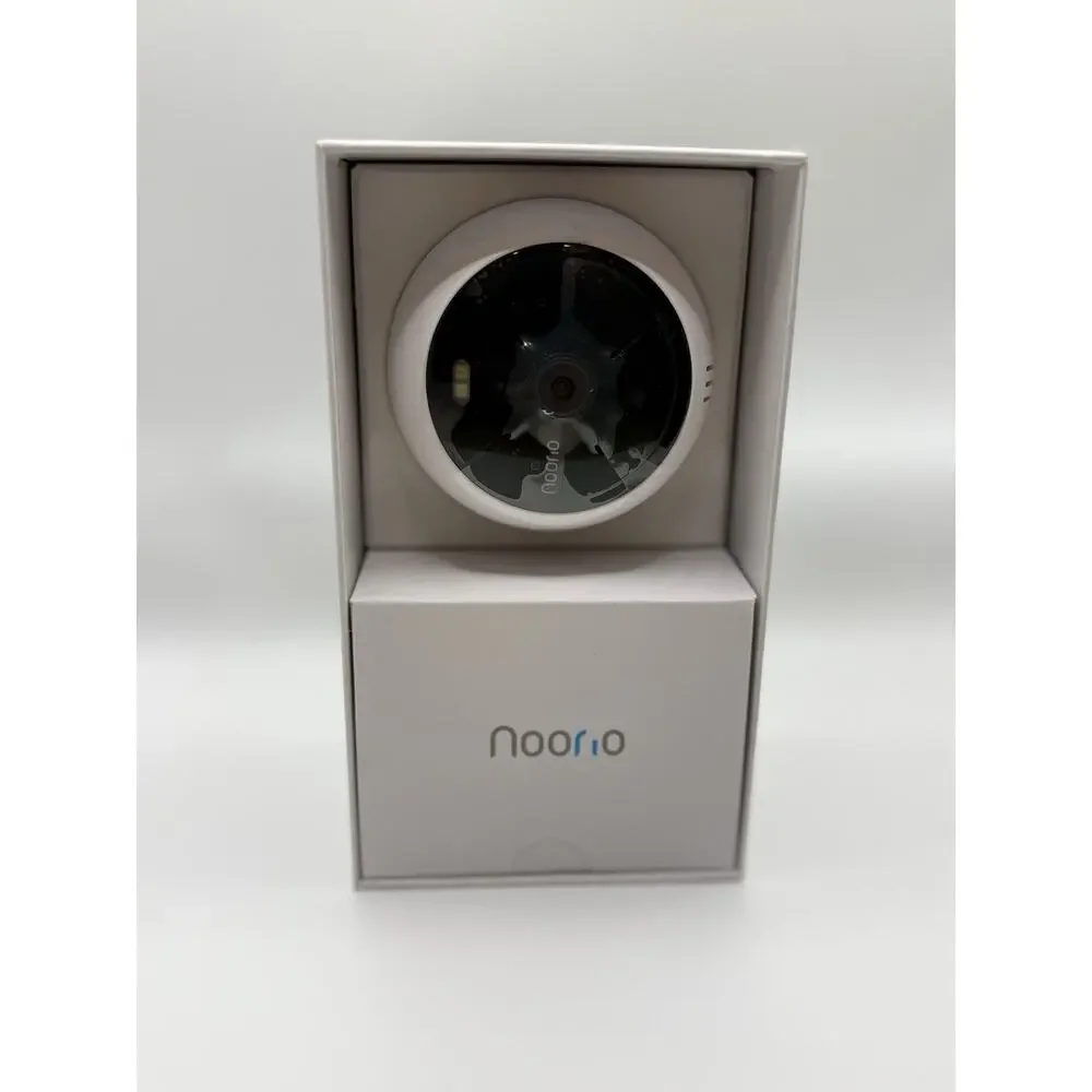 Noorio Spotlight Cam B210 Wire-Free Outdoor Security Camera
